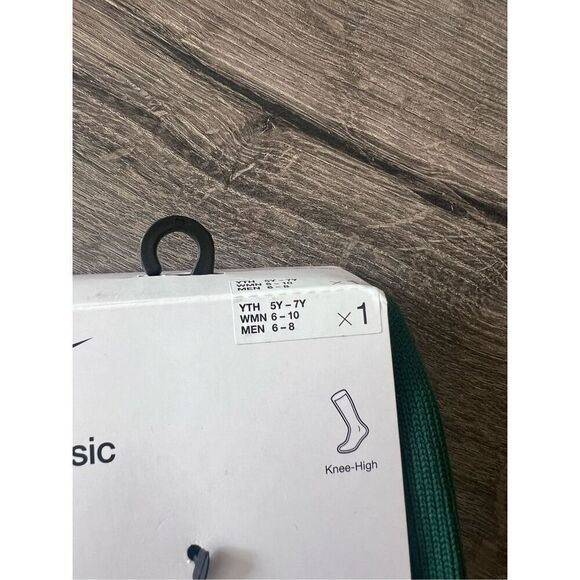 Nike Soccer Classic Knee High Green Socks Size Men 6-8 - Picture 3 of 3